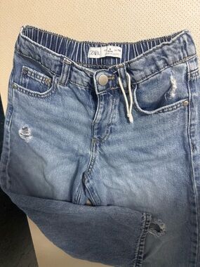 ZARA Light Blue Distressed Denim Jeans